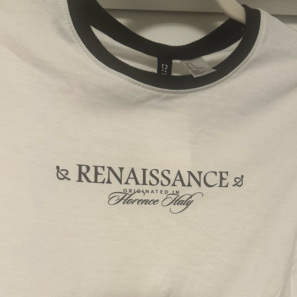 NWT H&M Renaissance Cropped Tee - Picture 4 of 7